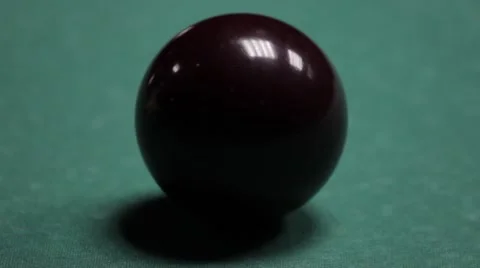 Beating billiard cue ball 動画素材 64121000