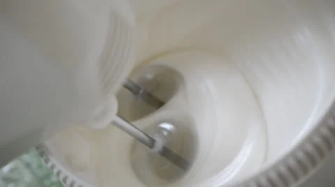 Beating egg white 库存影片 27124472