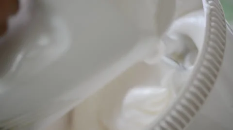 Beating egg white 库存影片 27124572