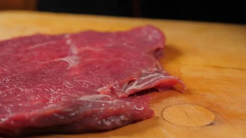 Beats raw meat Stock-Footage 146396803