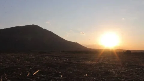 Beautfull sunset in the mountain Stock Footage 162233287