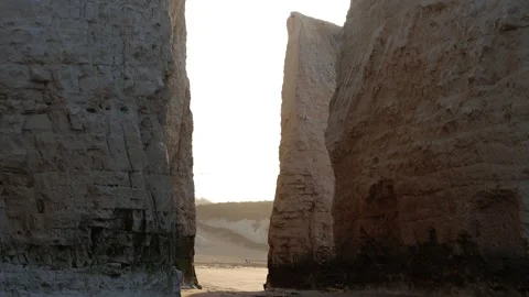 Beautiful afternoon at between the iconic cliffs of Botany Bay, in Broadstairs Stock Footage 266020831