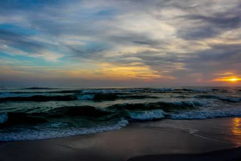 Beautiful and dramatic sunset evening on a white sand beach 1148-8 Foto stock
