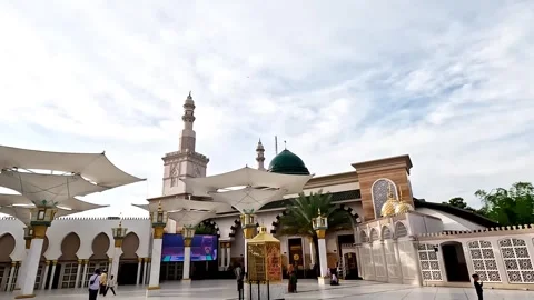 The beautiful Ar-Rahman mosque Stock Footage 271292304