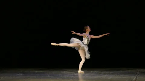 Beautiful ballerina dancing Video stock 68492106