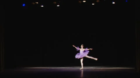 Beautiful ballerina dancing Video stock 68492272