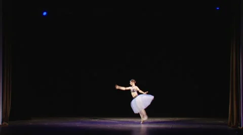 Beautiful ballerina dancing Video stock 68492372