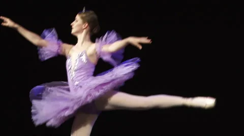 Beautiful ballerina dancing Video stock 68492886