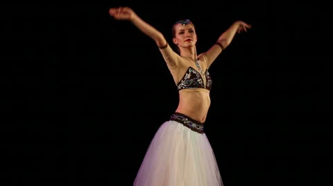 Beautiful ballerina dancing Video stock 68493309