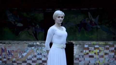 Beautiful ballerina dancing 스톡 동영상 142095103