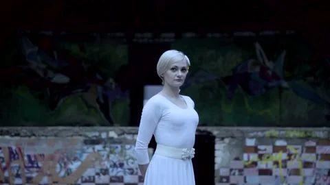 Beautiful ballerina dancing 스톡 동영상 142095198