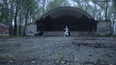 Beautiful ballerina dancing 스톡 동영상 142096242