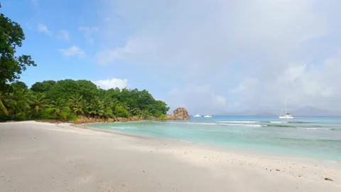 A beautiful bay and beach in the Seychelles Stock Footage 155797553