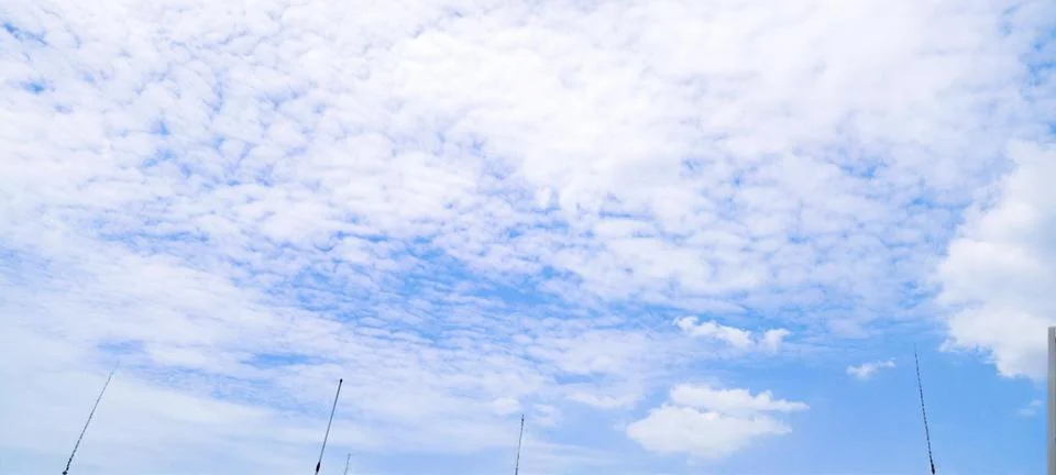Beautiful blue sky with white clouds Foto stock