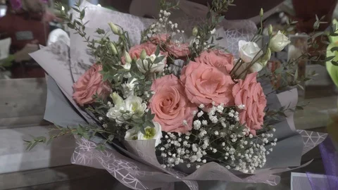 Beautiful bouquets of flowers Vídeos de archivo 106571901