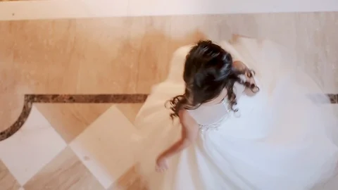 Beautiful Brunette Posing In White Bride's Dress. Vídeos de archivo 108229845