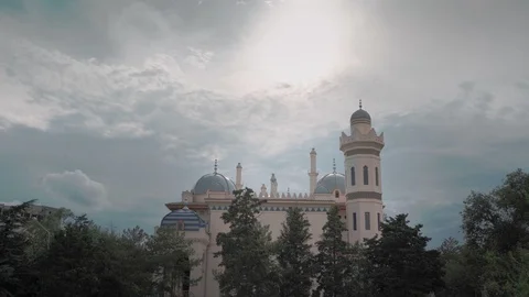 Beautiful building in the Eastern style against an amazing sky and sun in Crimea Stock Footage 128752616