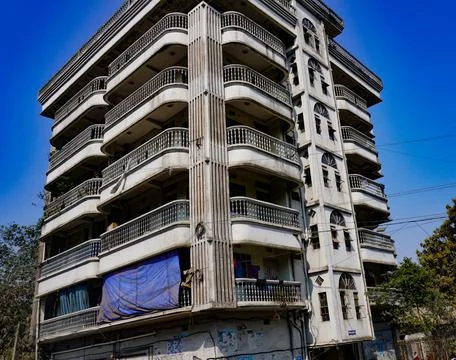 Beautiful building under construction. Ilustración de archivo