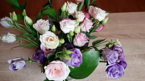 Beautiful bunch of flowers Vídeo Stock 138033113