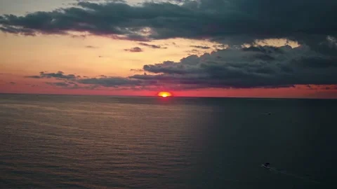Beautiful calm sunset with clouds on the sea, Batumi,Georgia 库存影片 237814677