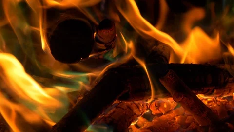 Beautiful Campfire With Modified Green Flames, Unique 스톡 동영상 117929572