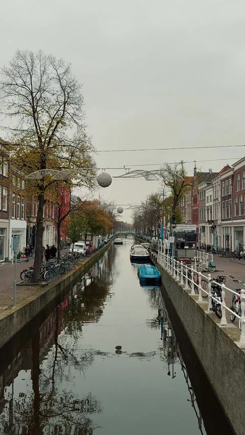 The beautiful canals of Delft 19 Stock Footage 320642709