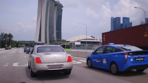 Beautiful car ride around the city of Singapore 스톡 동영상 103040853