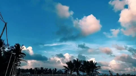 The beautiful charm of the clouds that walk in the sky Stock Footage 229417350