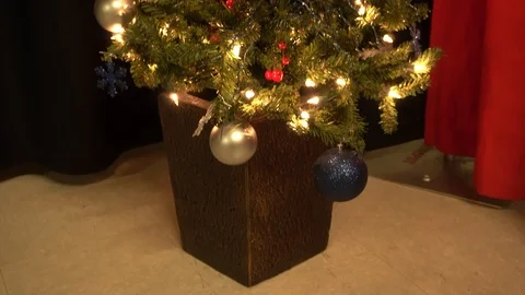 A Beautiful Christmas Tree 스톡 동영상 122244722