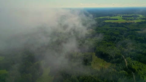 Beautiful cloud being created in the skies Stock Footage 281633759