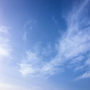 Beautiful clouds with blue sky background. Nature weather, cloud blue sky and Stock-Fotos