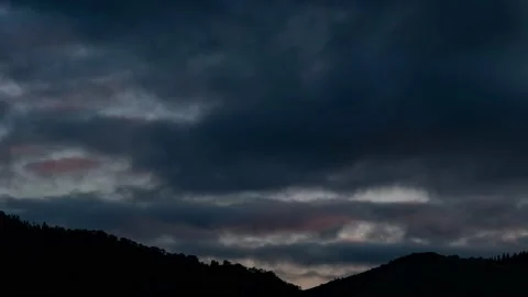 Beautiful Clouds in this Sunrise Time-lapse. Stock Footage 139767807