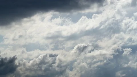 Beautiful clouds timelapse, new cloud formation Video stock 138167916