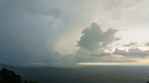 A beautiful cloudscape 動画素材 118131554