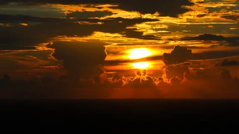 Beautiful Cloudy Sunset Video stock 260861527