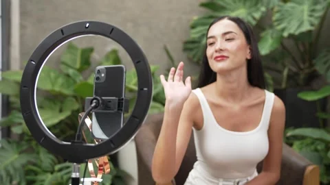 Beautiful content creator making natural beauty and cosmetic tutorial. Blithe Stock Footage 278484033
