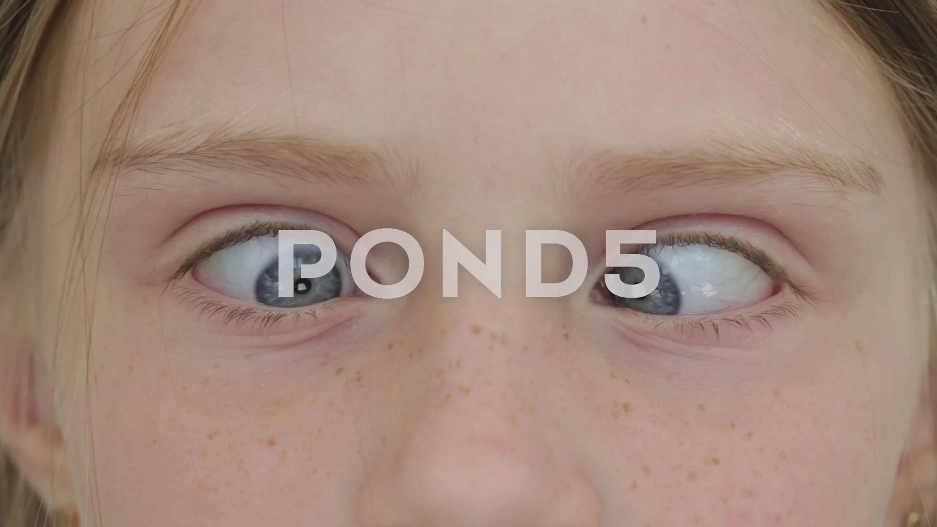 Beautiful cross-eyed young girl, portrai, Stock Video