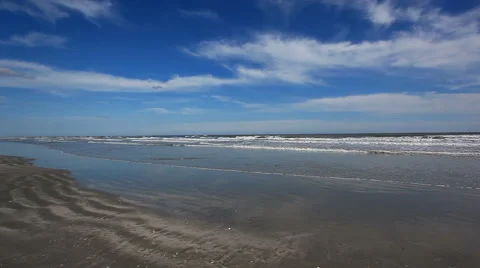 Beautiful day for the beach Video stock 49227600