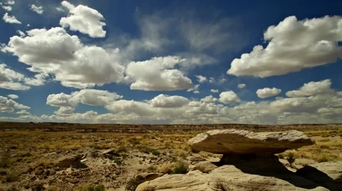 Beautiful Desert Clouds Timelapse Vídeos de archivo 42571826