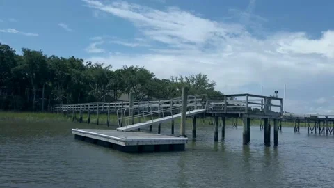 Beautiful Docks from Water on Boat while Passing in Charleston, SC_2 Stockbeeldmateriaal 207818024
