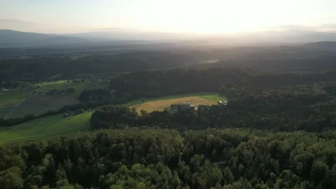 Beautiful drone flight over a huge forest at sunset 스톡 동영상 200962500