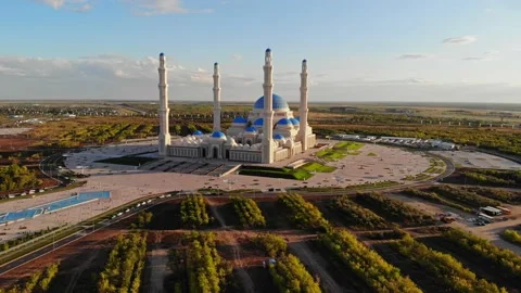 A beautiful drone view of the new mosque in Nur-Sultan. Stock Footage 204995962
