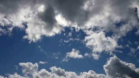 Beautiful epic cloud sky with clouds Rolling Puffy Cumulus Clouds Relaxation Stock-Footage 229082071
