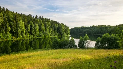 Beautiful evening at the lake Video stock 61336246