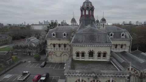 Beautiful historic structure on cloudy day Stock-Footage 167878874