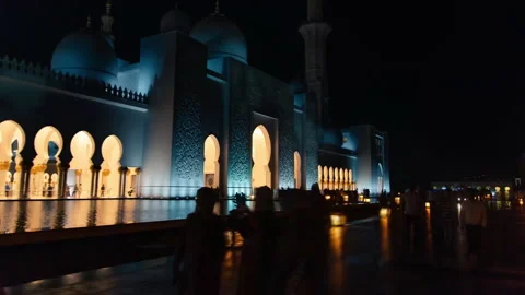 Beautiful hyperlapse of the blue mosque in Abu Dhabi at night. Stock Footage 143401825