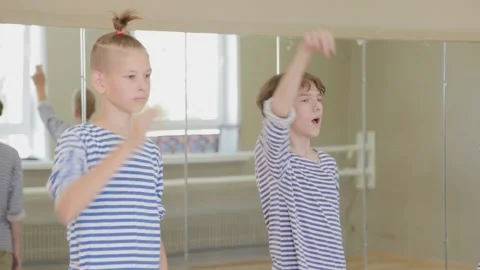 Beautiful kids learn pantomime at pantomime theater. Stock Footage 139118799