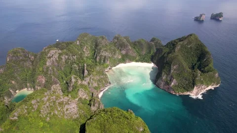 Beautiful Koh Phi Phi Lee Island in Thailand. Aerial of lagoon and Maya Beach Stock Footage 310174221