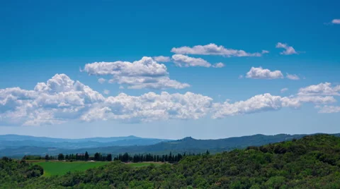Beautiful landscape of Tuscany with floating clouds, timelapse Stock Footage 42815969