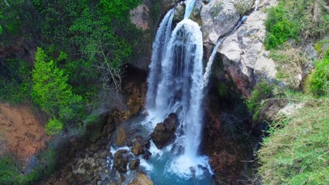 Beautiful large waterfall in a slow motion. Video stock 193600505